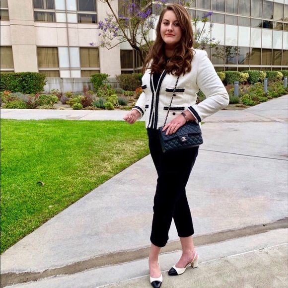 Meet your Posher, Annemarie - Picture 1 of 2